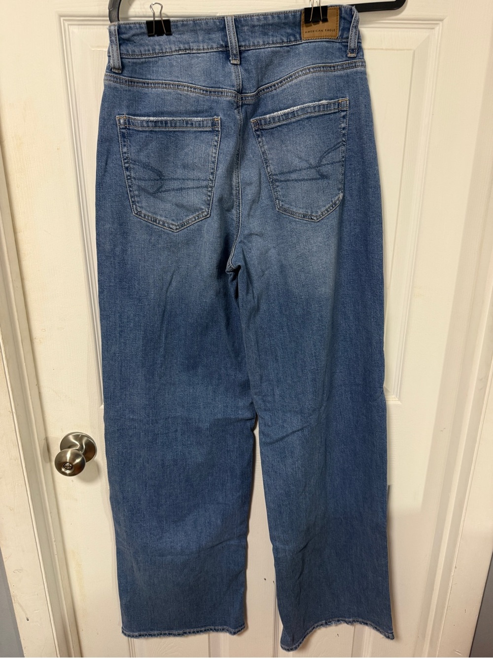 American Eagle Outfitters Light Blue Wide-Leg Jeans - Picture 2 of 5